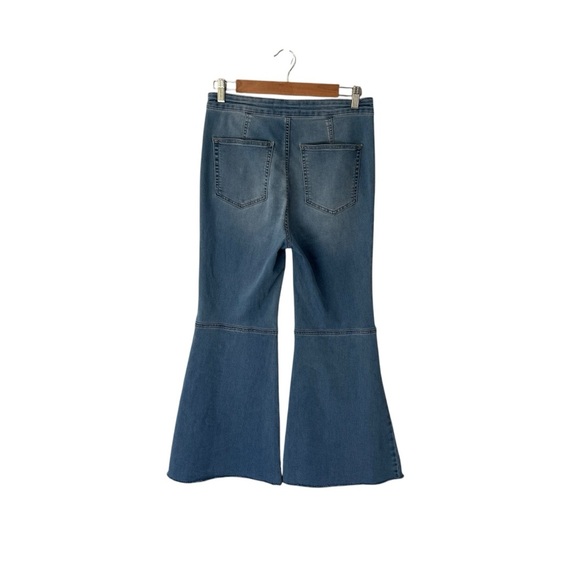 Free People - Just Float On Raw Hem Flared Jeans Sz 28 - Picture 4 of 7